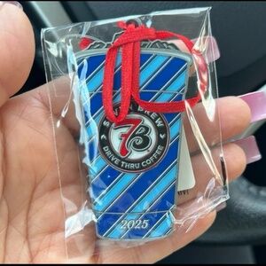 New 2025 7Brew Christmas ornament